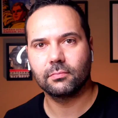 Aaron Bastani