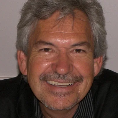 Benjamin Alire Sáenz
