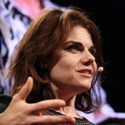 Caitlin Moran