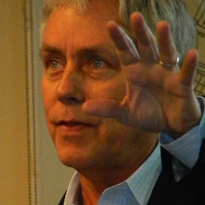 Carl Hiaasen