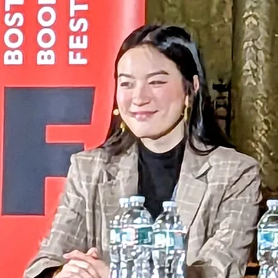 Chloe Gong
