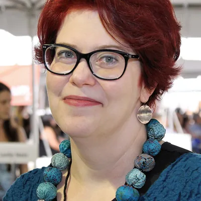 Claudia Gray