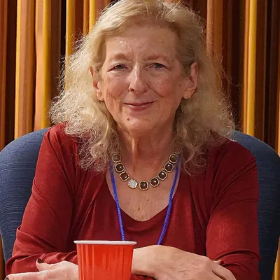 Esther Friesner