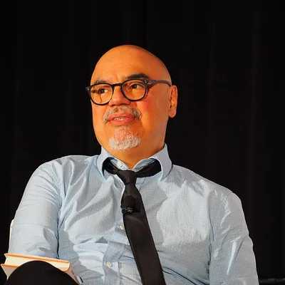 Héctor Tobar