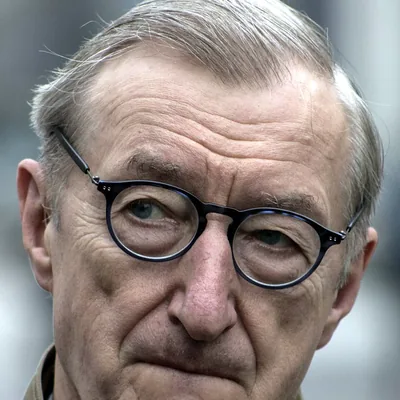 Julian Barnes