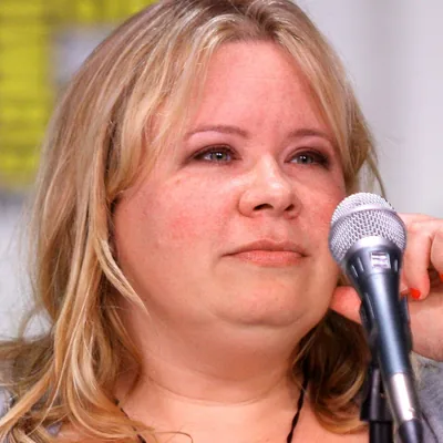 Julie Plec