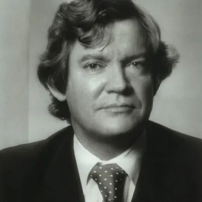 Robert Hughes
