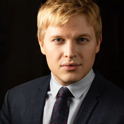 Ronan Farrow