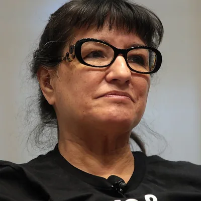 Sandra Cisneros