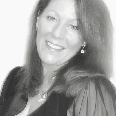 Sarah Holland