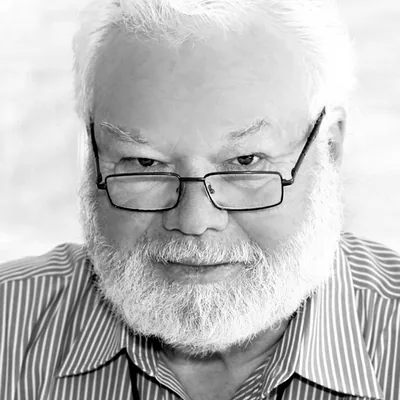 Thomas E. Ricks