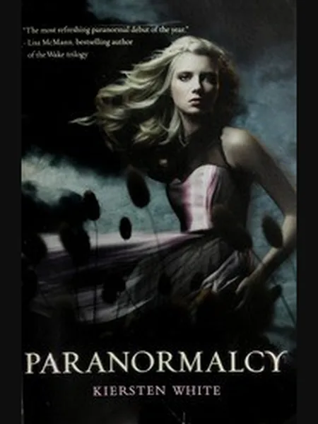 Paranormalcy cover, Scholastic 2010
