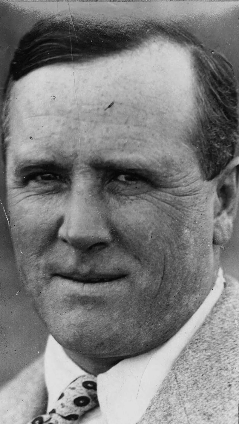 W.H. (Billy) Fawcett - DPLA - 43e27c6505e8bc55187759f63d890bae (9x16 crop) (founder)