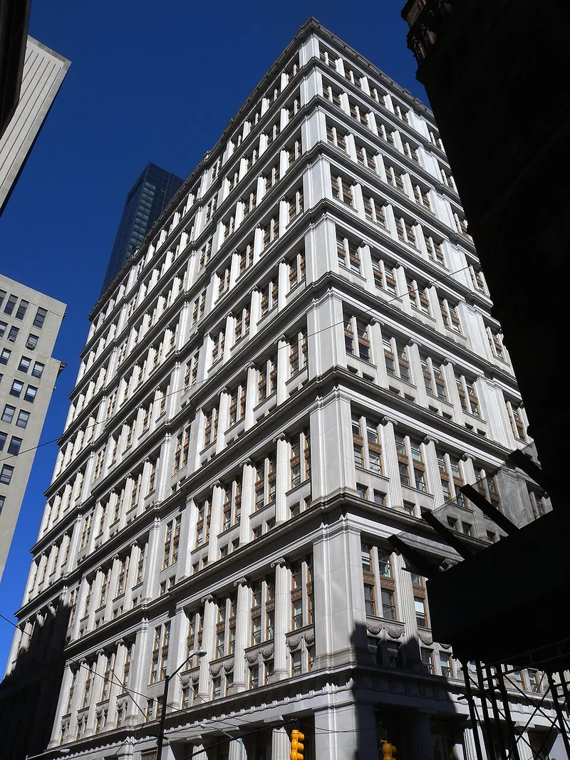 HarperCollins: Looking northwest across Dey and Broadway at 195 Broadway on a sunny late morning